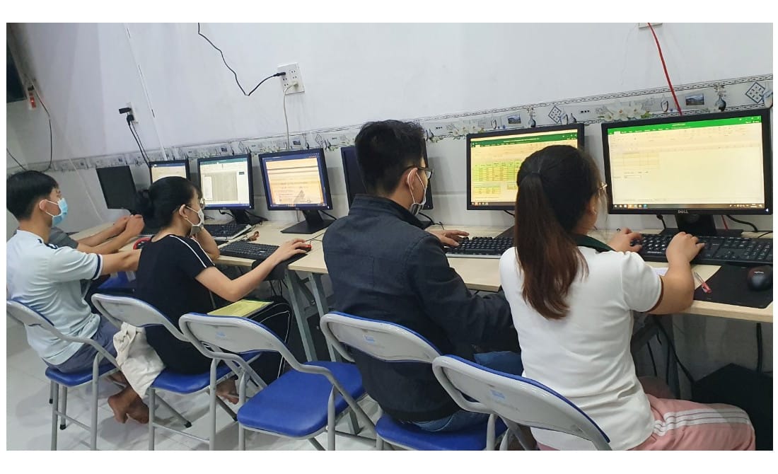 khóa học máy vi tính văn phòng ở Bình Dương