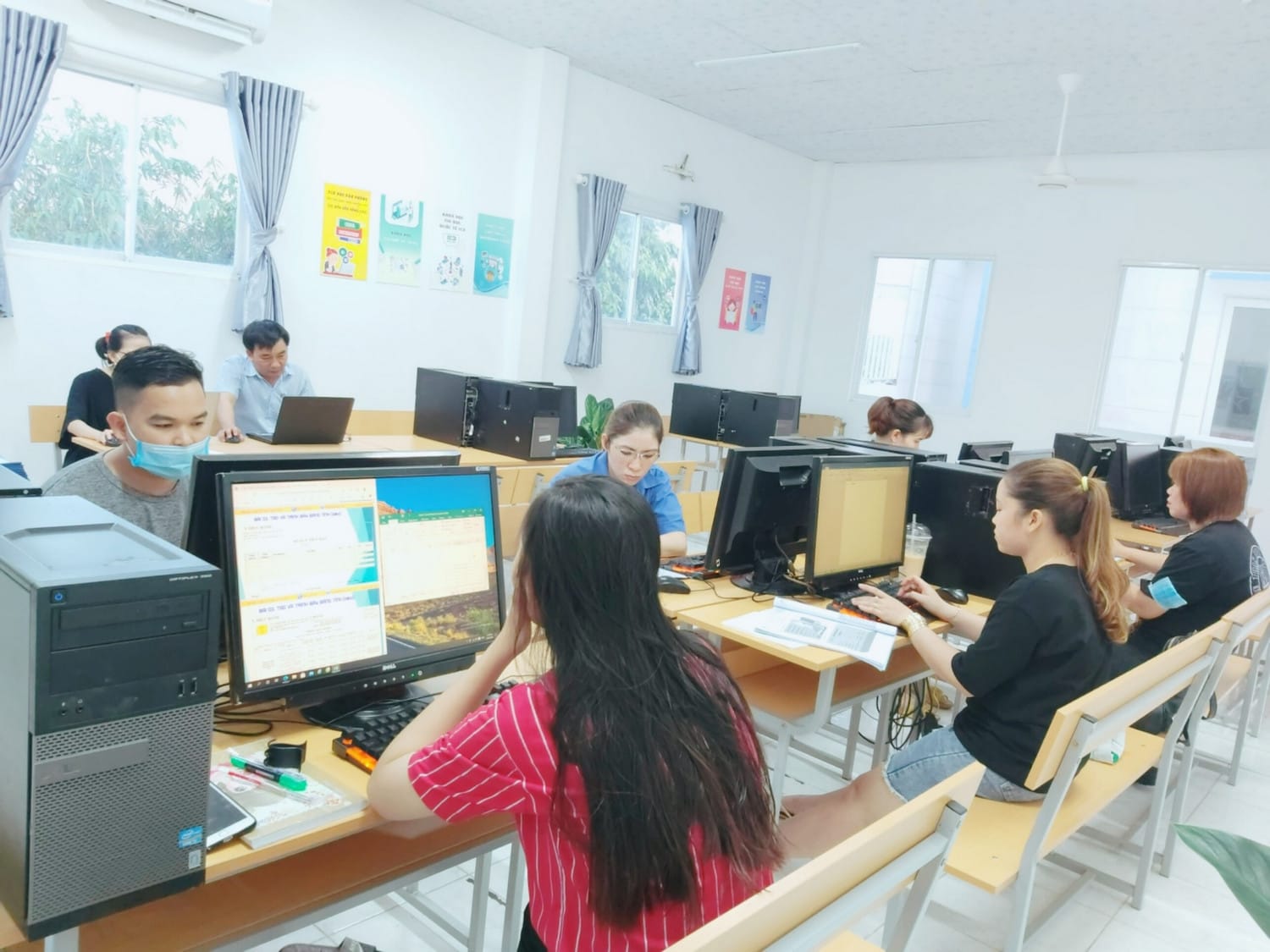 trung tâm tin học văn phòng Quận 2