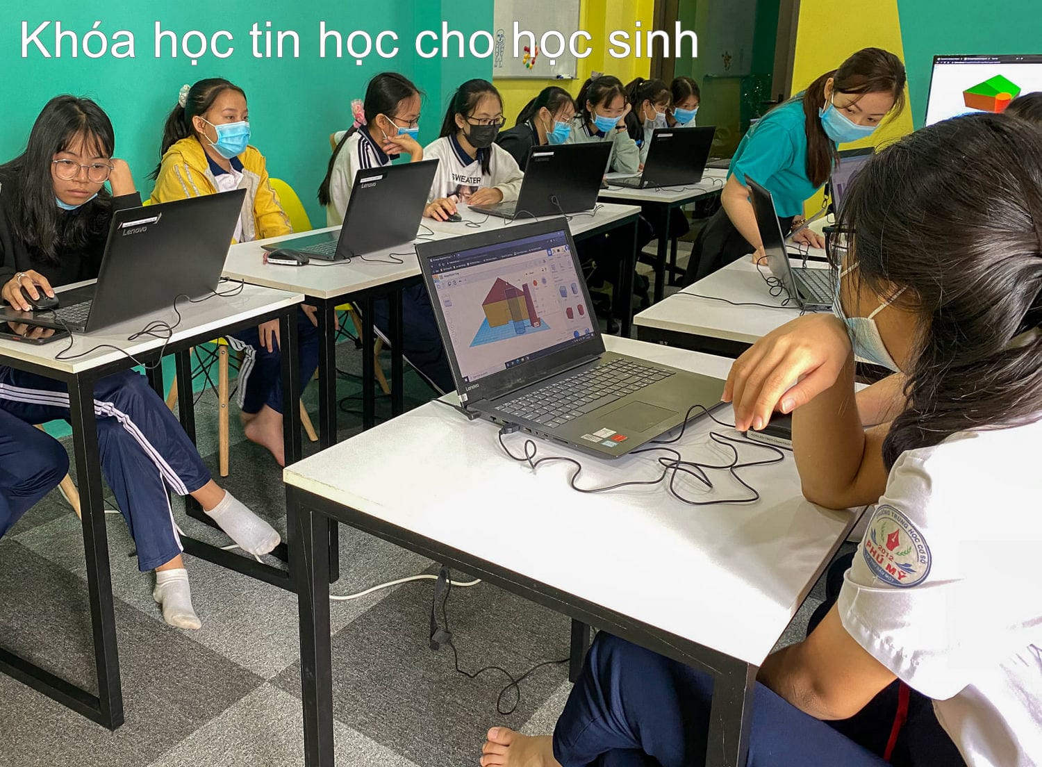 lớp học tin học trẻ em ở Bình Dương