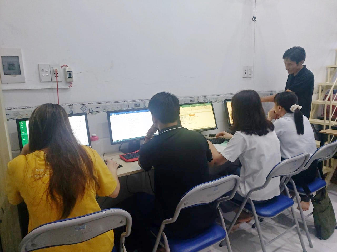 học vi tính ở Nhơn Trạch - Đồng Nai