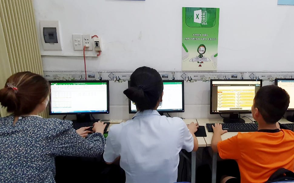 học vi tính tại Hà Nội