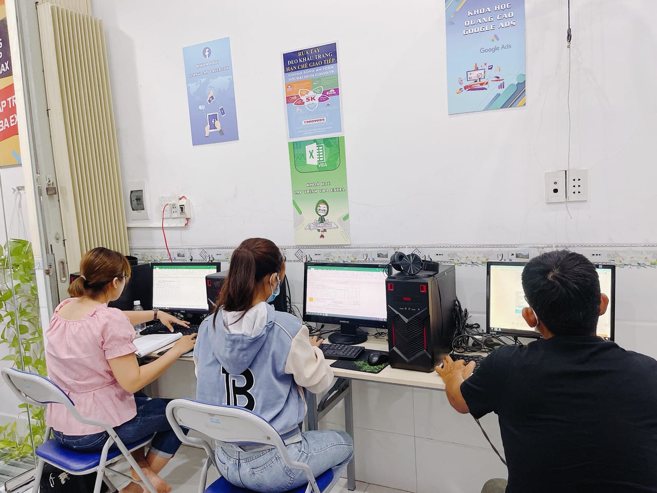 lớp học tin học văn phòng tại Quận 11