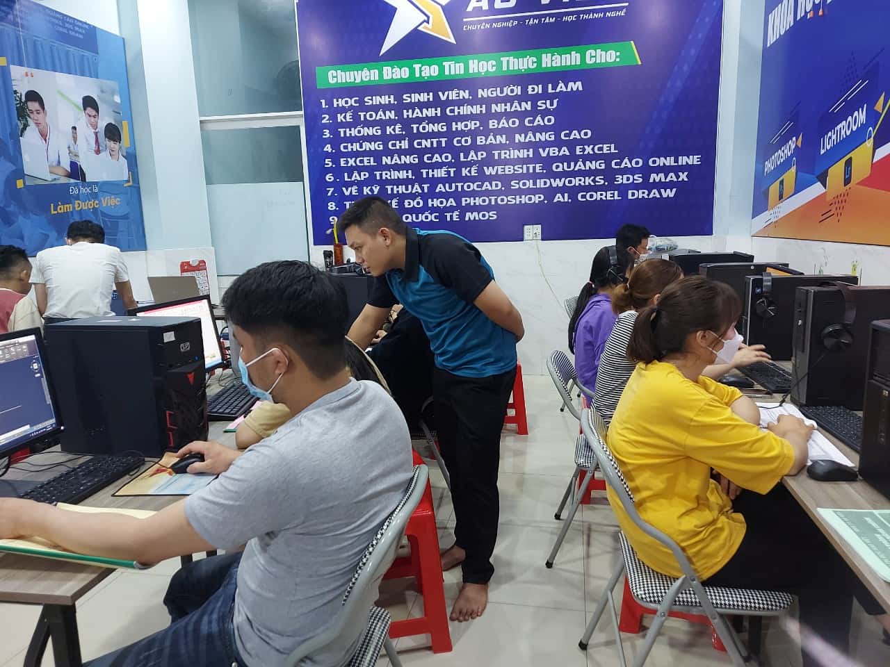 khóa học tin học văn phòng cấp tốc