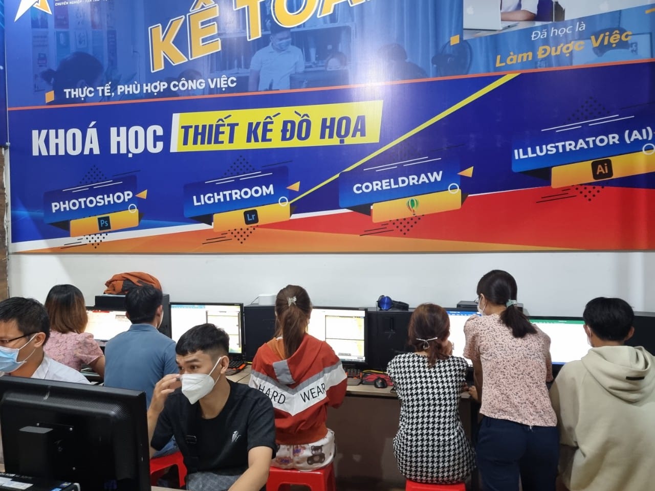 hình ảnh trung tâm Tin Học Sao Việt 2