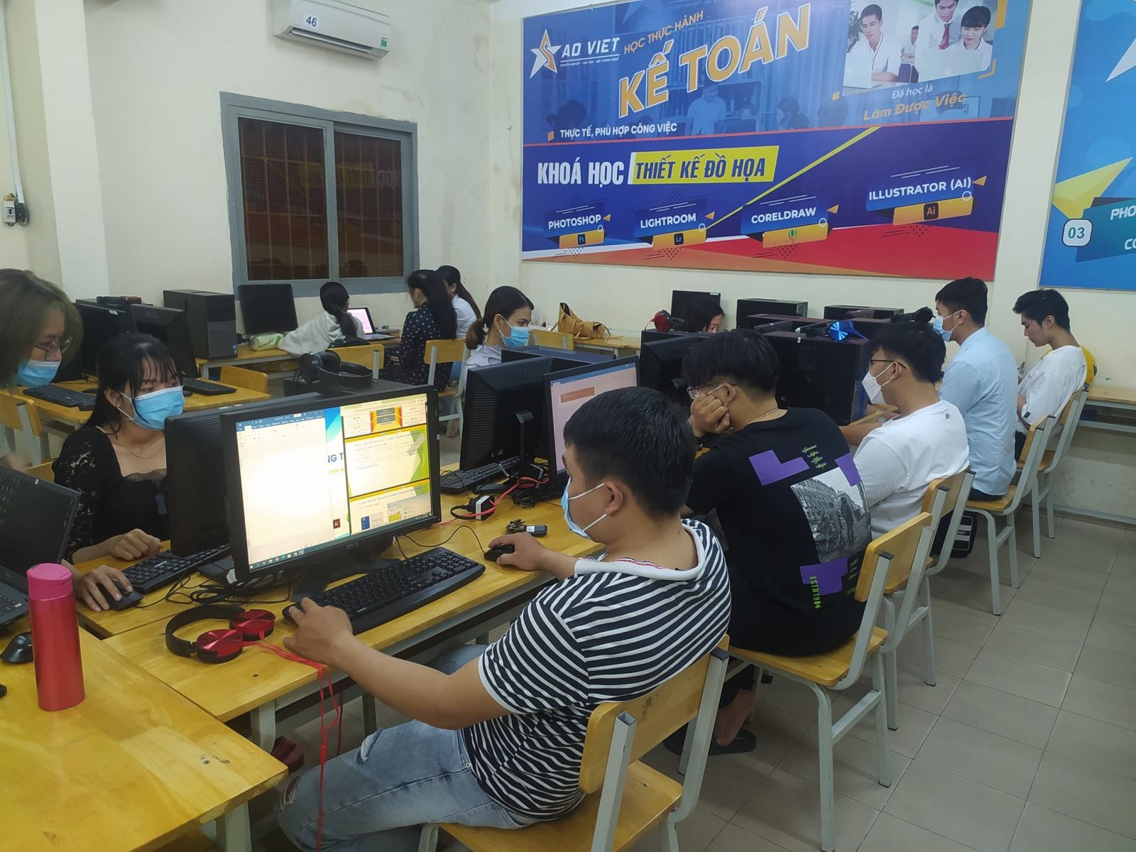 hình ảnh trung tâm tin học