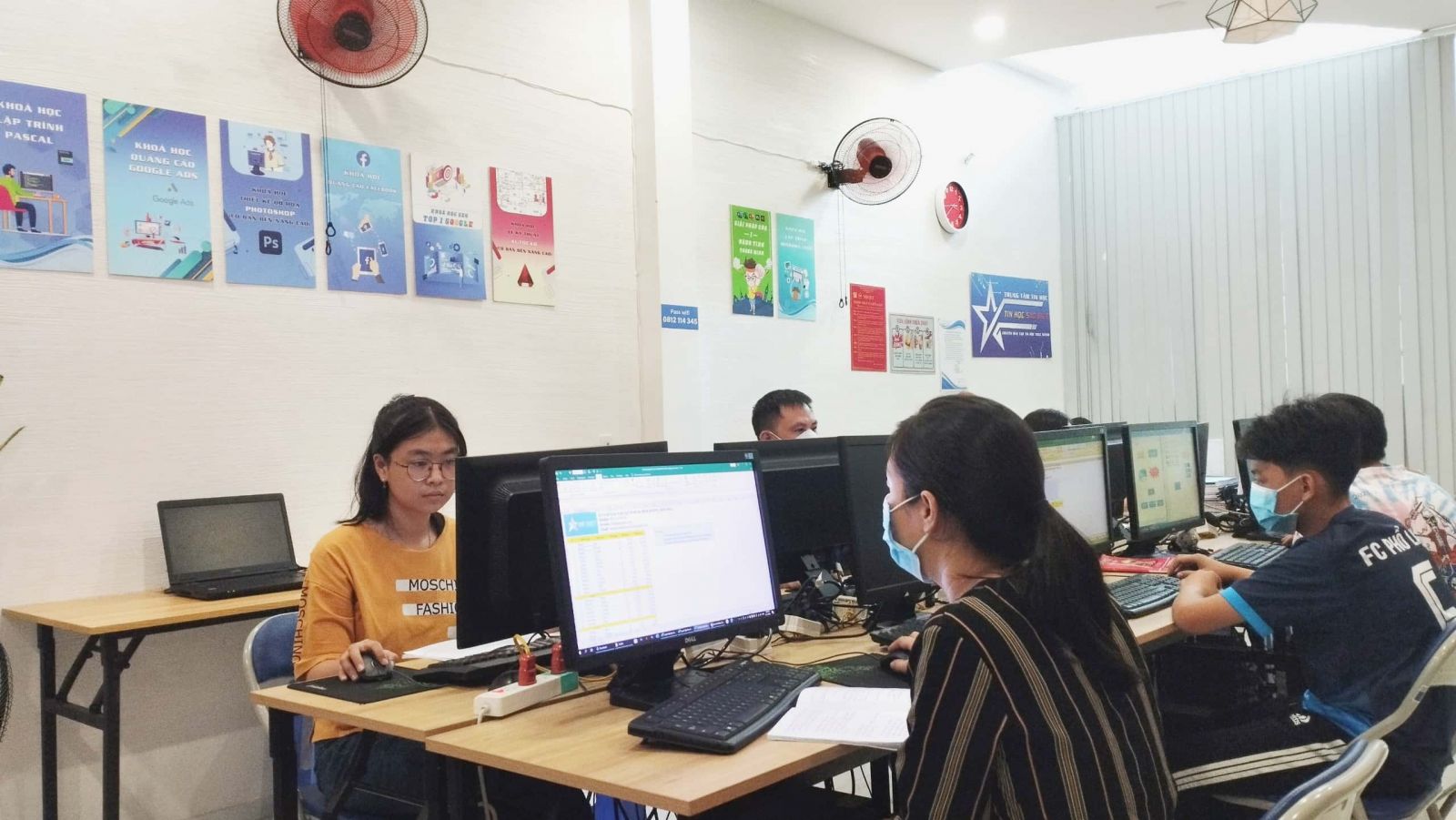 Học tin học văn phòng ở quận Thanh Xuân
