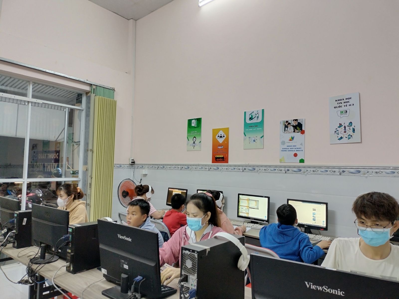 review trung tâm đào tạo khóa học soliworks