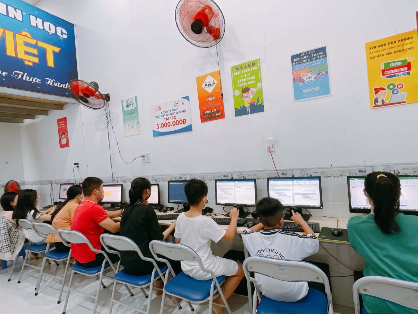 Học vi tính ở quận Hoàng Mai