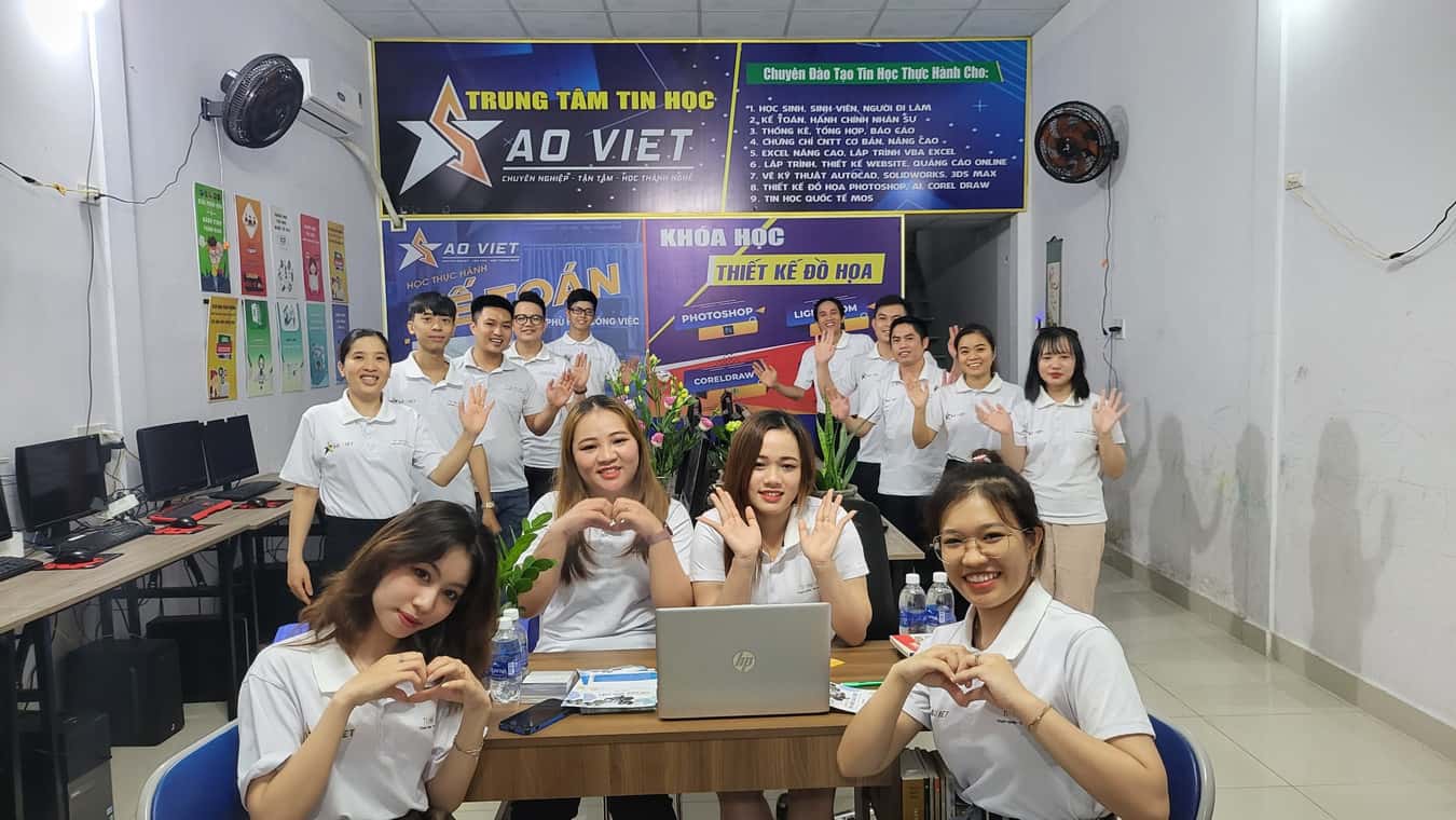 trung tâm tin học Sao Việt ở Dĩ An, Bình Dương