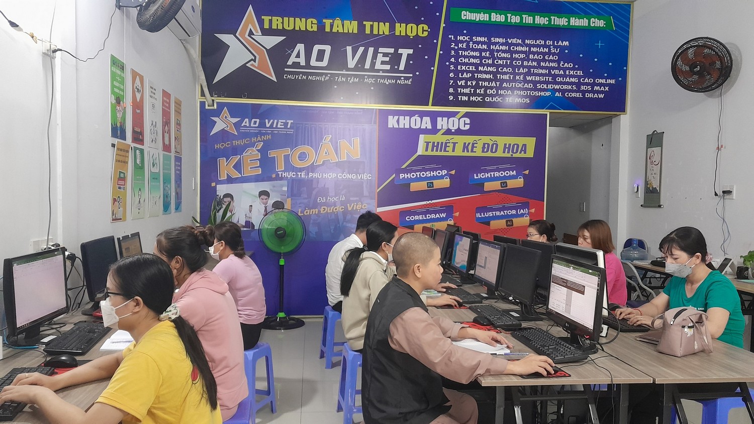 khóa học tin học văn phòng từ cơ bản đến nâng cao tại trung tâm Tin Học Sao Việt
