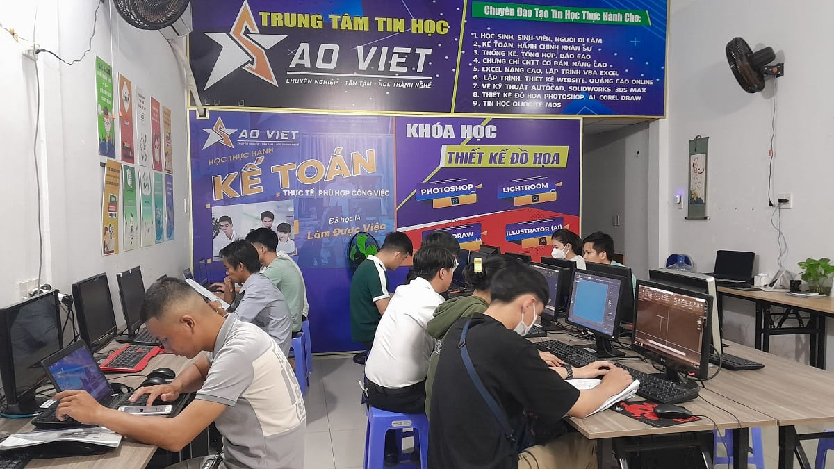 Trung tâm dạy tin học tại Long Biên
