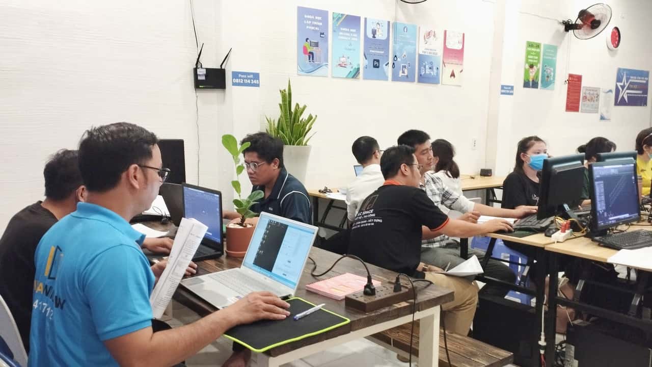 trung tâm tin học ở Bình dương (Dĩ An)