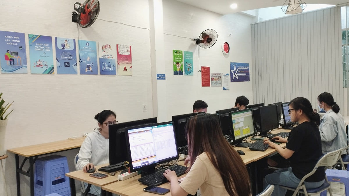 Trung tâm vi tính tại Nam Từ Liêm