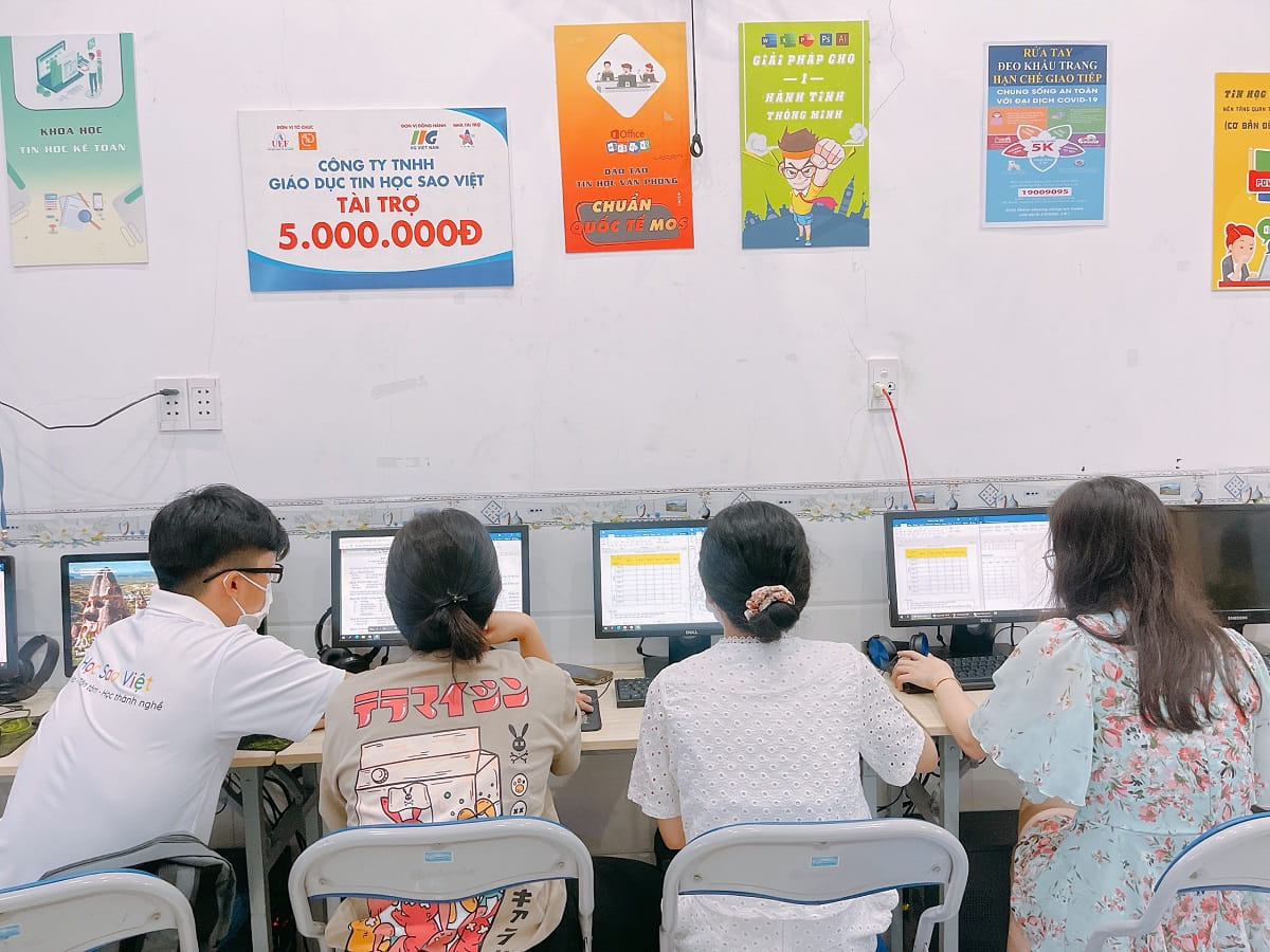 Khoá học vi tính ở Tây Hồ Hà Nội