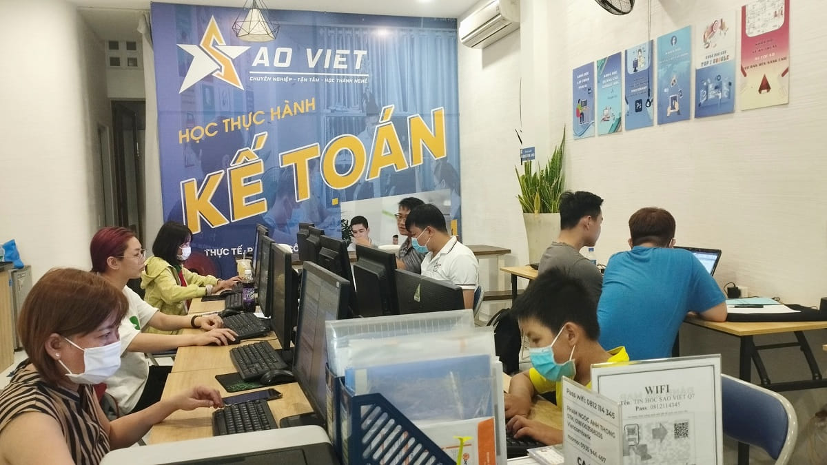 Khoá học ngắn hạn thiết kế đồ hoạ Hà Nội