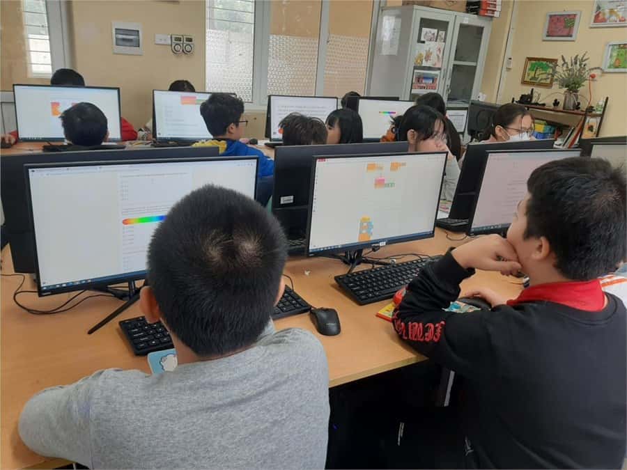 khóa học lập trình cho trẻ em tại quận 1