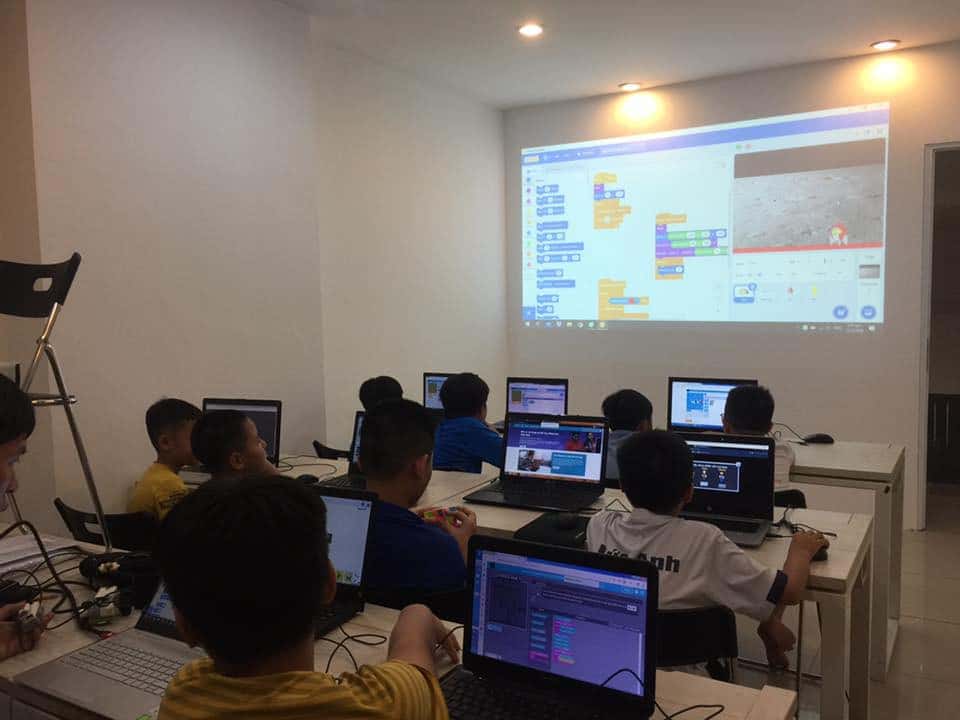 khóa học dạy lập trình trẻ em quận 3