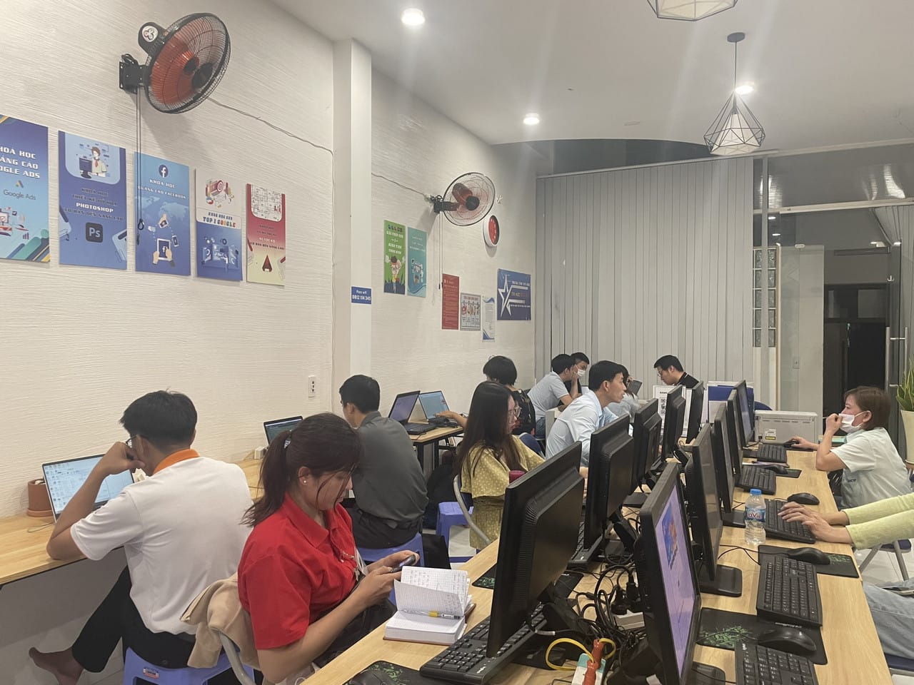 lớp tin học văn phòng ở Hà Nội