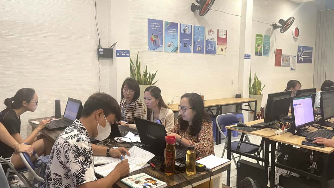 đăng ký học hành chính nhân sự