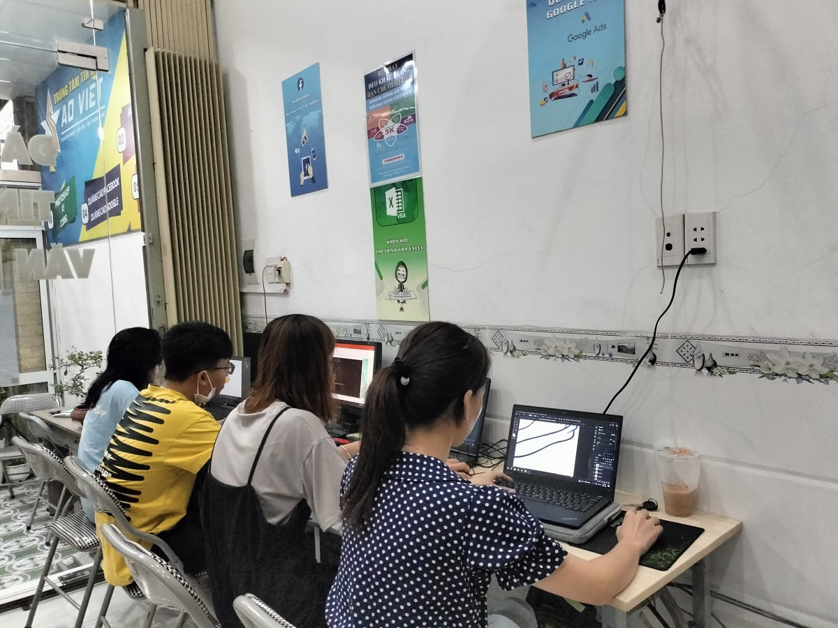 Đào tạo thiết kế đồ hoạ uy tín tại Hoàng Mai Hà Nội