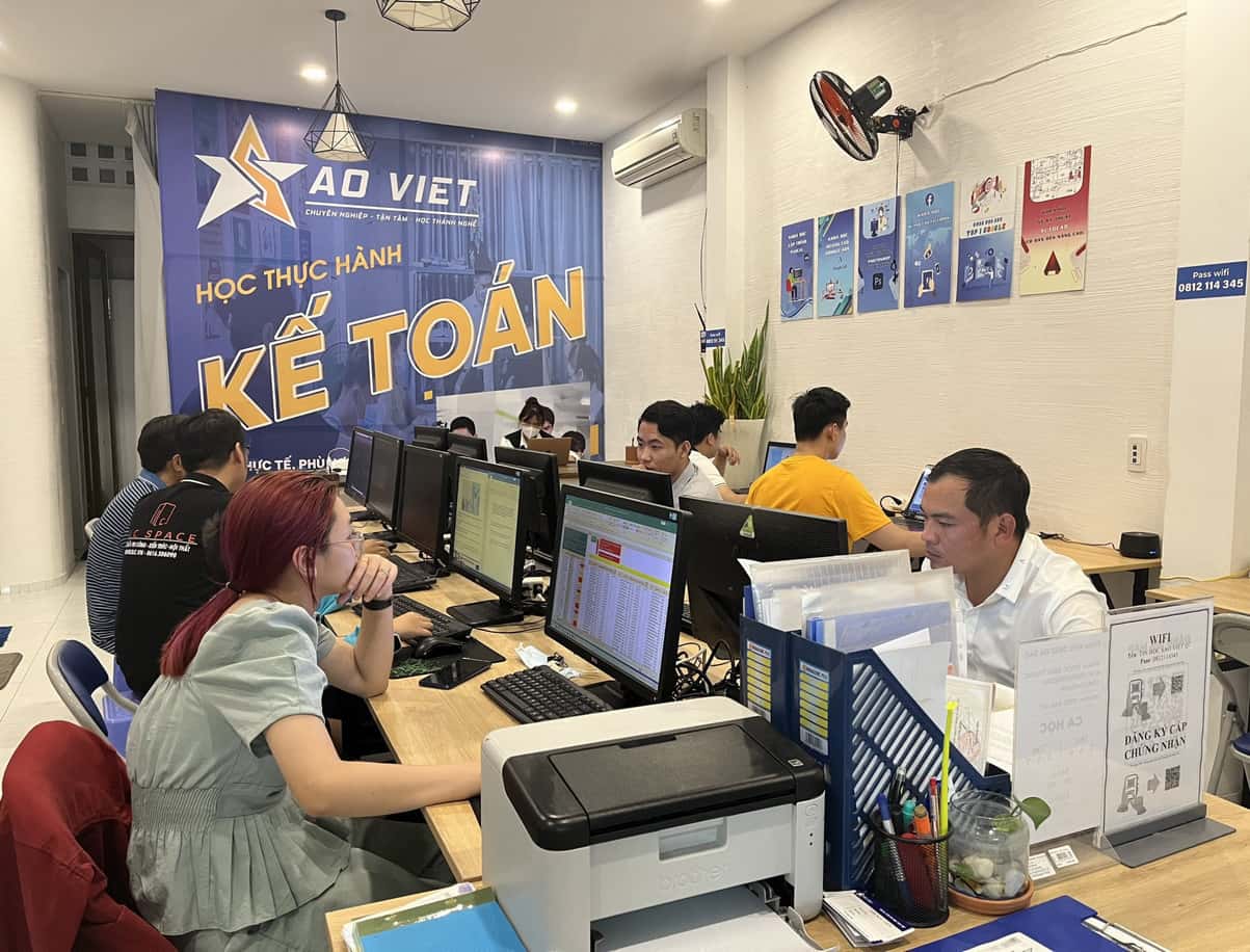 học kế toán tại tphcm