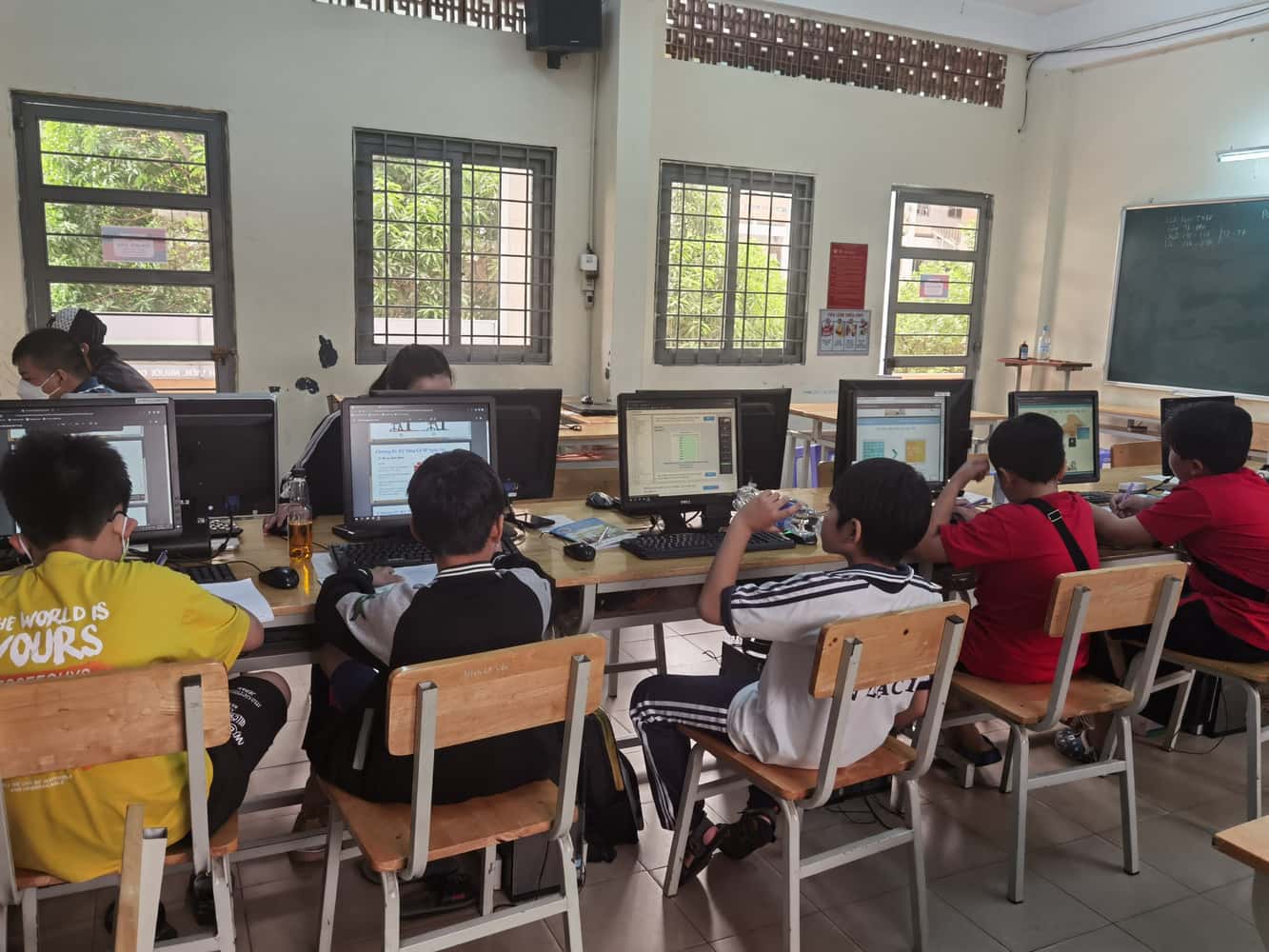 Trung tâm tin học trẻ em