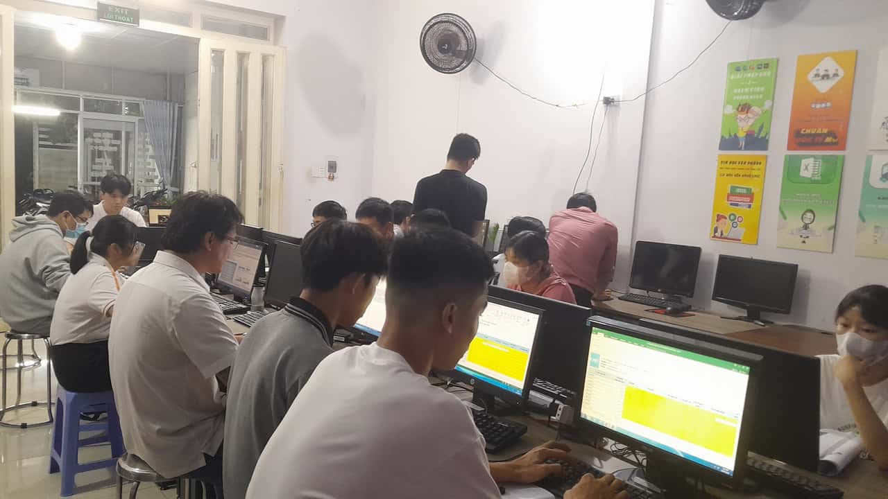 Học mos tại Thuận An