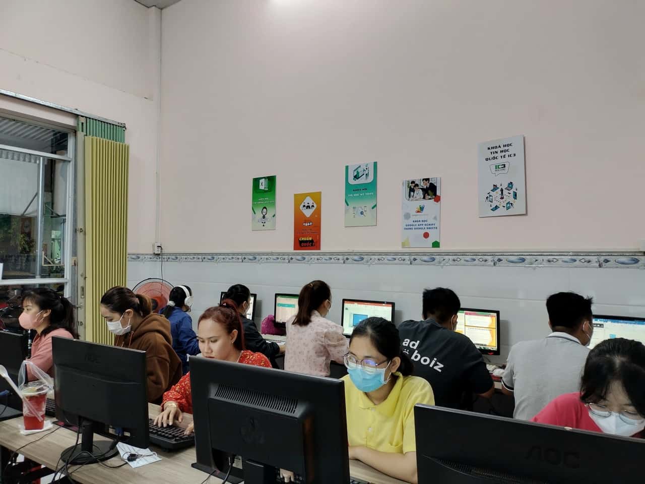 Khóa học mos tại Long Thành