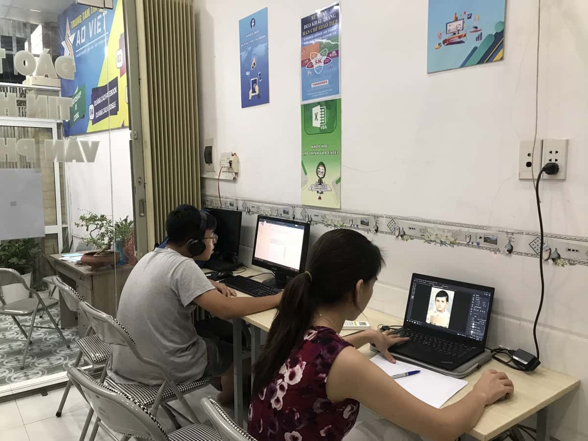 Học viên khóa học thiết kế đồ họa