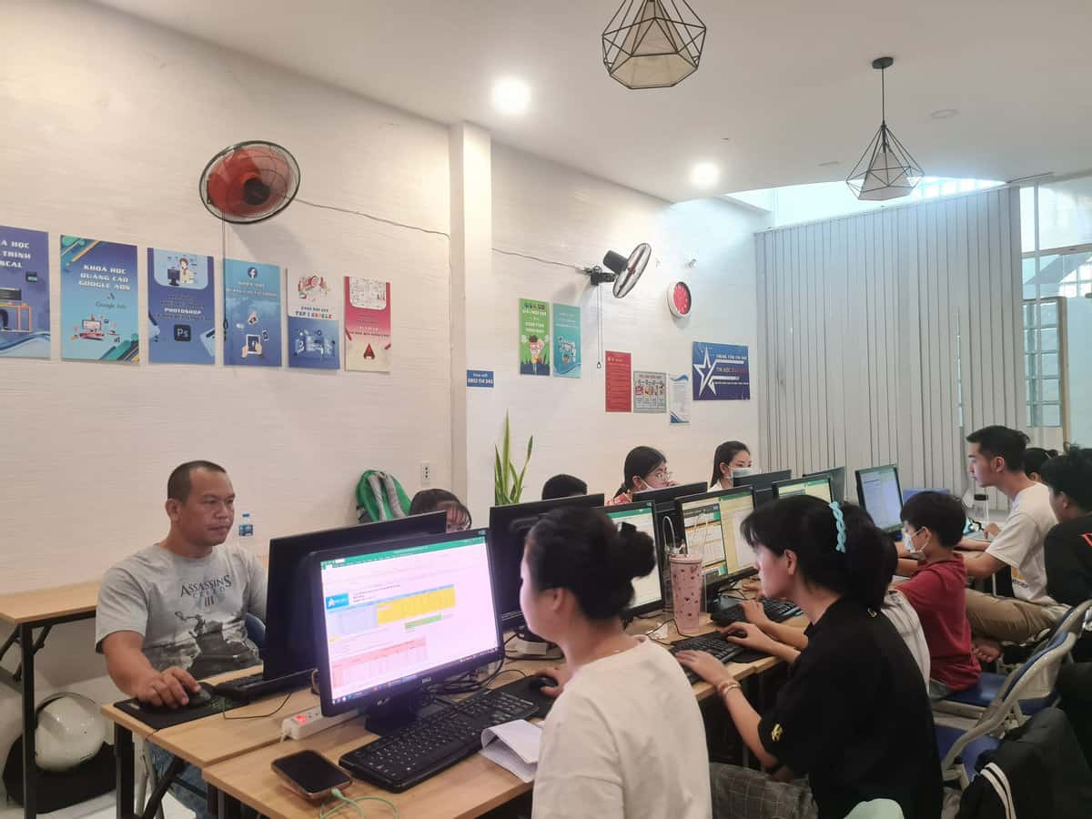 Học Excel online