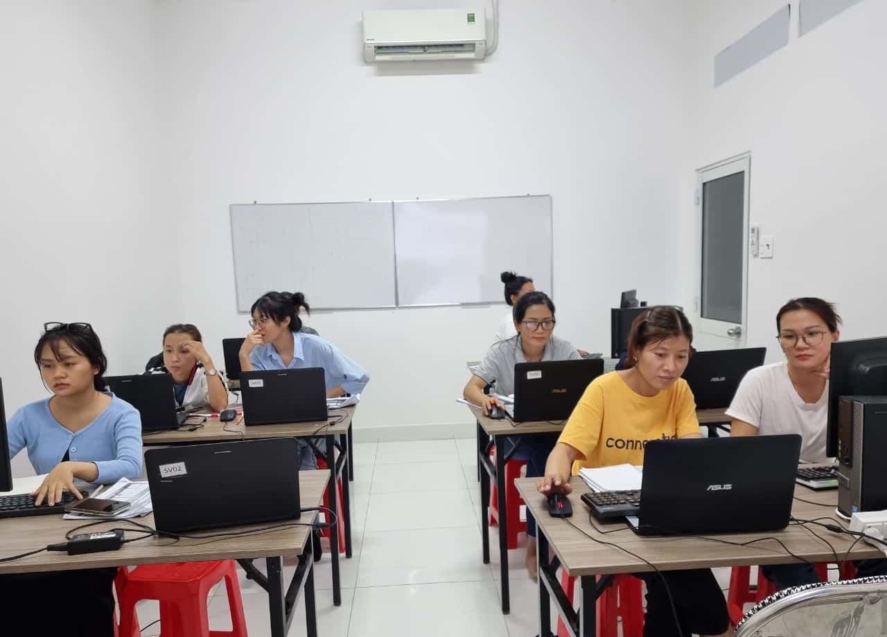 học kế toán sao việt