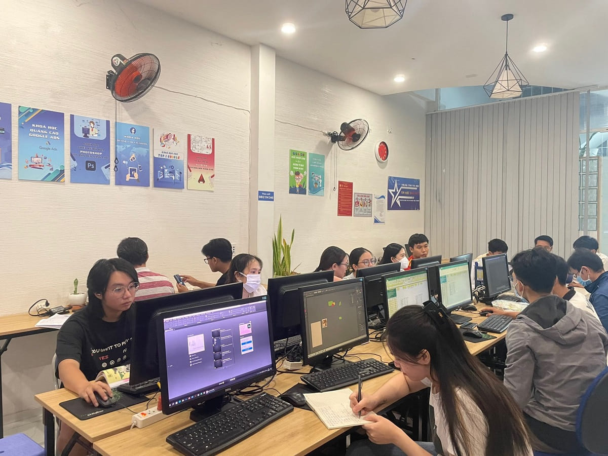 Lớp học photoshop tại TPHCM
