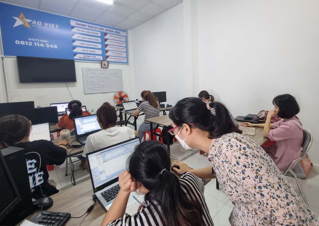 học xuất nhập khẩu