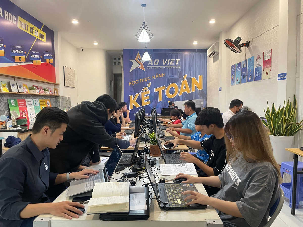 tuyển dụng giáo viên kế toán Bình Dương
