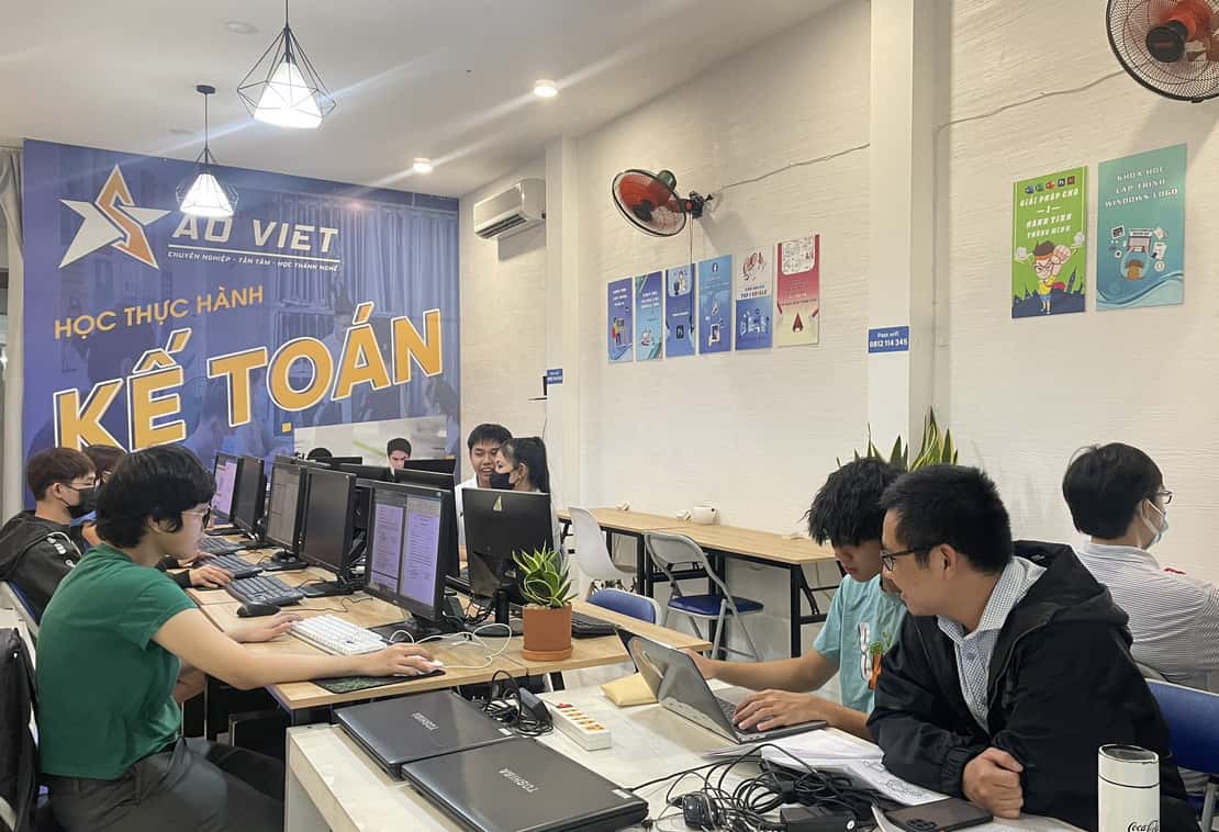 khóa học xuất nhập khẩu