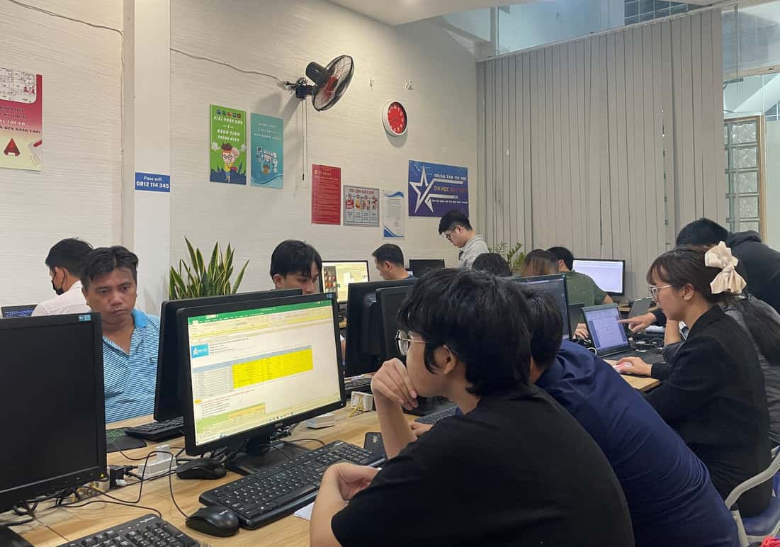 khóa học hành chính nhân sự thuận an