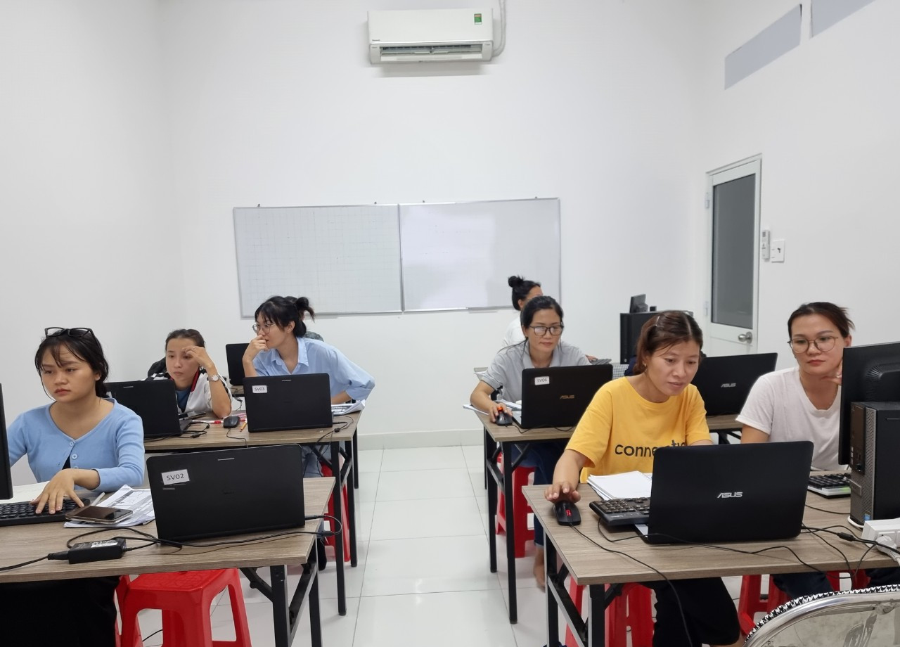 hành chính nhân sự tại tân uyên