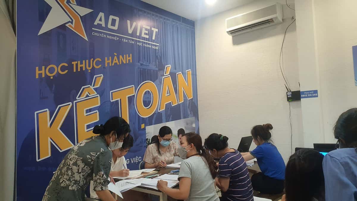 Học kế toán nội bộ