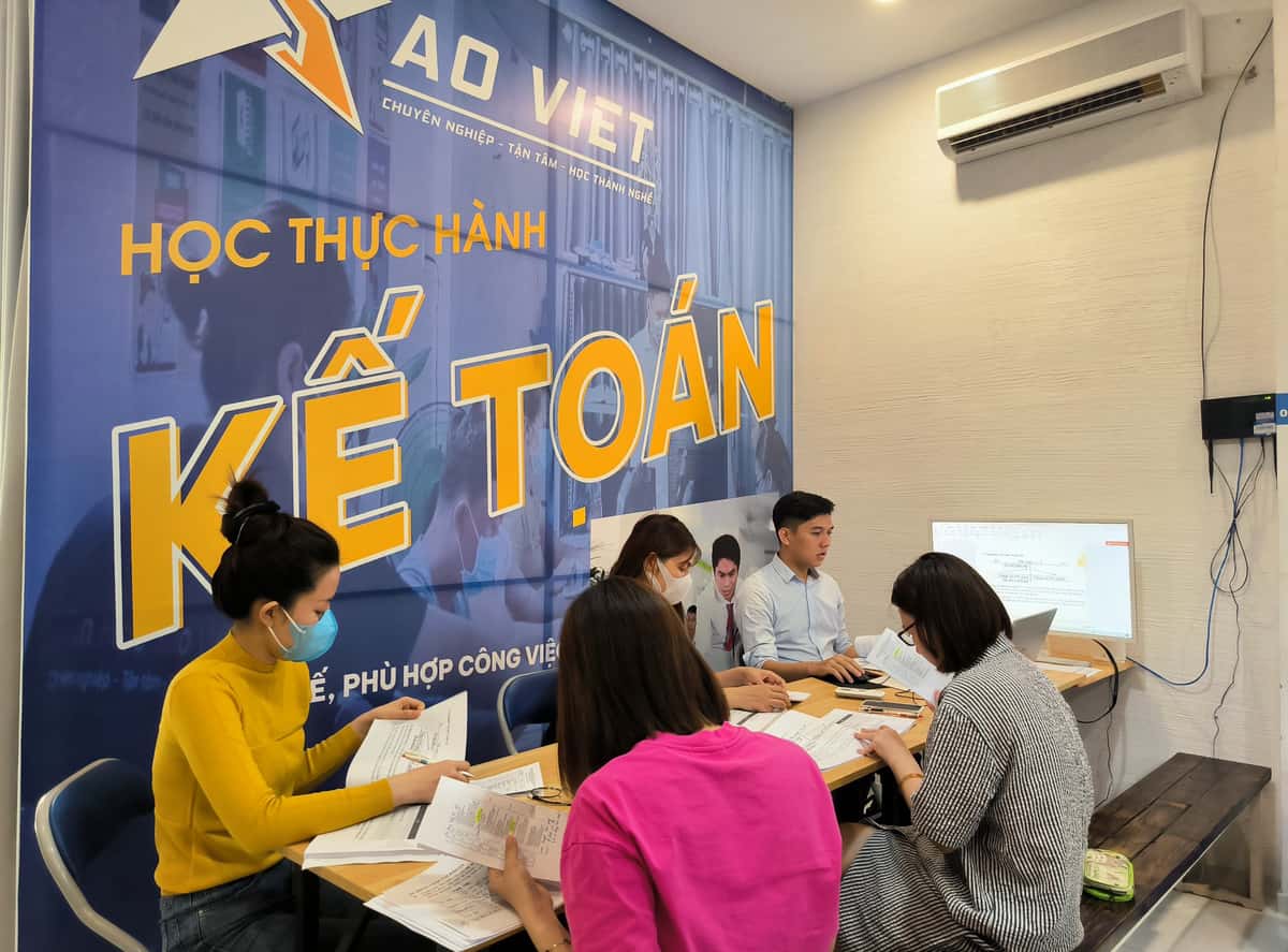 khóa học kế toán cấp tốc