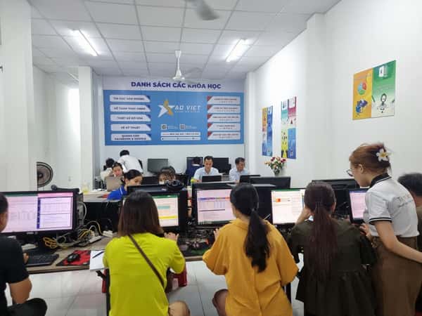 Hình ảnh đào tạo tại Trung Tâm Tin Học Sao Việt