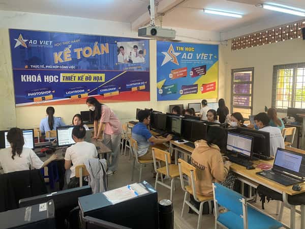 Hình ảnh đào tạo tại Trung Tâm Tin Học Sao Việt