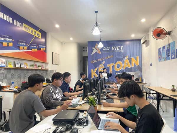 Hình ảnh đào tạo tại Trung Tâm Tin Học Sao Việt