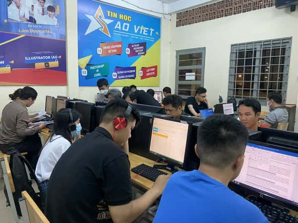 Hình ảnh đào tạo tại Trung Tâm Tin Học Sao Việt