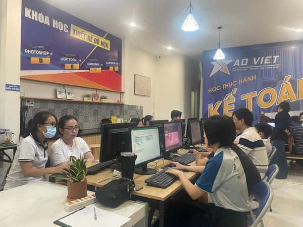 Hình ảnh đào tạo tại Trung Tâm Tin Học Sao Việt
