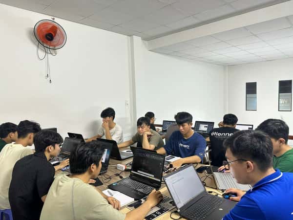 Hình ảnh đào tạo tại Trung Tâm Tin Học Sao Việt