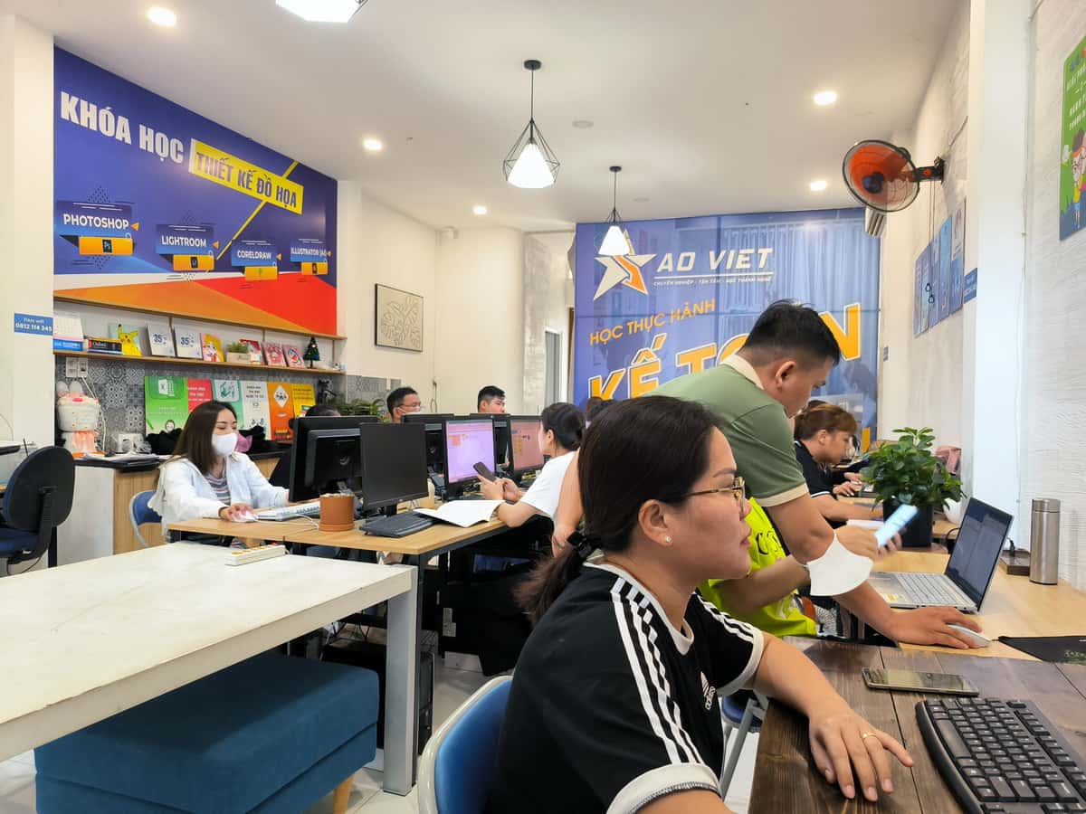 Khóa học Biên tập video với Premiere