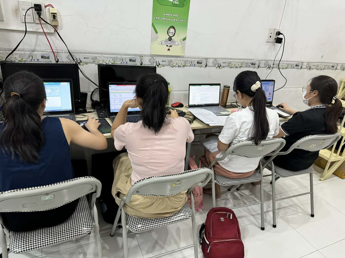 Lớp học kế toán tại Bình Tân