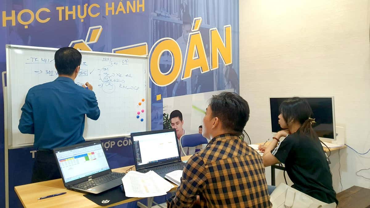 Học kế toán tại Phú Nhuận