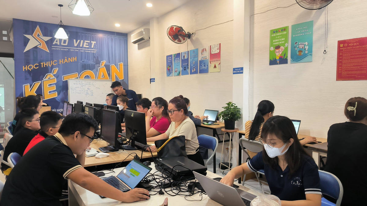 Thông Tin Liên Hệ Đăng Ký Khóa Học Hành Chính Nhân Sự:
