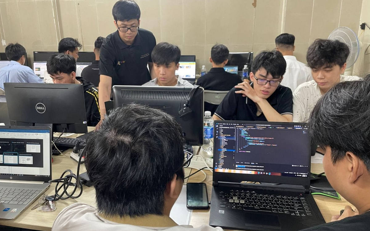 Gia sư lập trình tại TPHCM